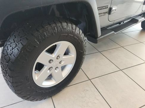 Certified 2018 Jeep Wrangler Unlimited Sport S AWD/4WD image 7