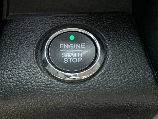 Used 2021 Ford F250 Lariat w/ Lariat Ultimate Package AWD/4WD image 30