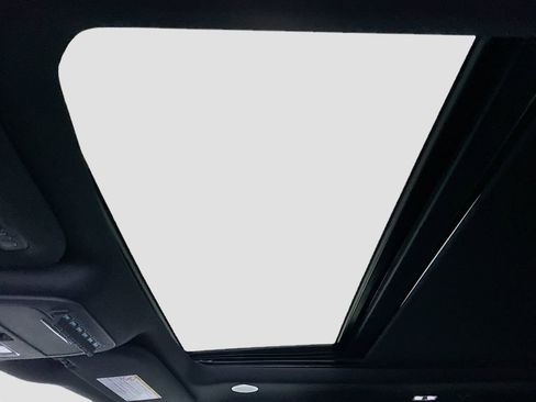 Used 2024 Ford F350 Platinum w/ FX4 Off-Road Package image 11