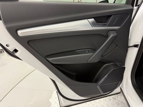 Used 2025 Audi Q5 2.0T Premium image 26