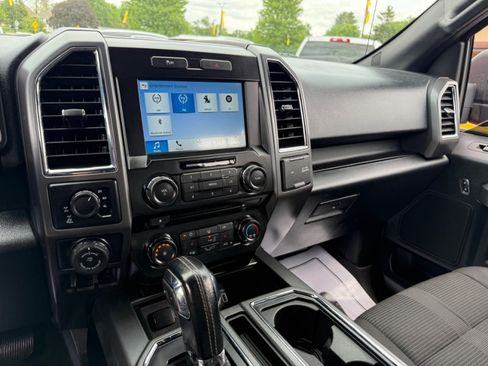 Used 2016 Ford F150 XLT w/ Equipment Group 302A Luxury AWD/4WD image 11