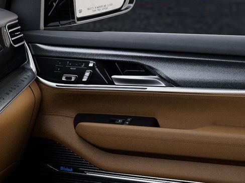 New 2025 Jeep Grand Wagoneer Series III image 25