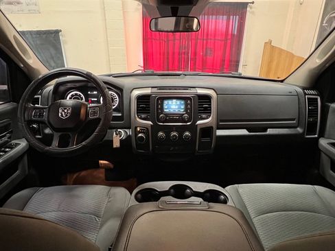 Used 2017 RAM 1500 Classic SLT image 16