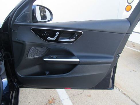 Used 2022 Mercedes-Benz C 300 Sedan image 21
