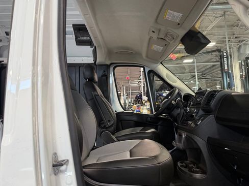 Used 2026 RAM ProMaster 2500 w/ Convenience Group FWD image 27