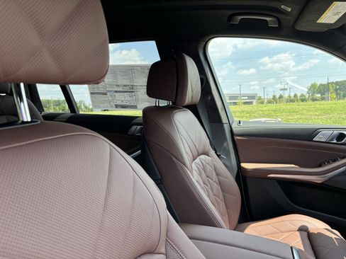 New 2027 BMW X7 xDrive40i w/ Executive Package AWD/4WD image 21