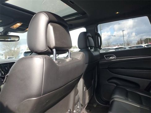 Used 2022 Jeep Grand Cherokee Limited image 35