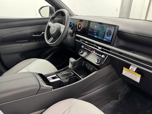 New 2025 Hyundai Santa Cruz SEL image 4