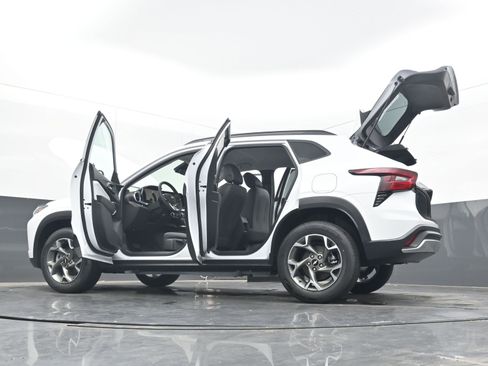 New 2026 Chevrolet Trax LT w/ Driver Confidence Package FWD image 44