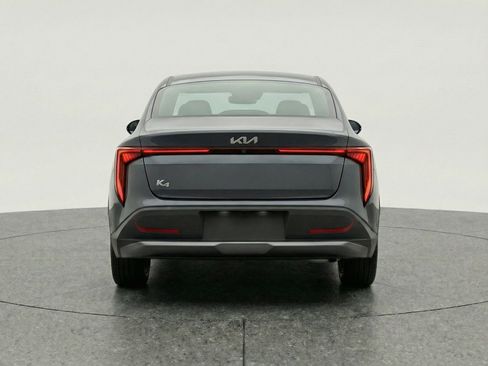 Used 2025 Kia K4 FWD image 7
