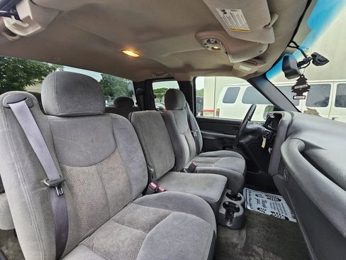 Used 2003 Chevrolet Silverado 1500 LS w/ Off-Road Package AWD/4WD image 14