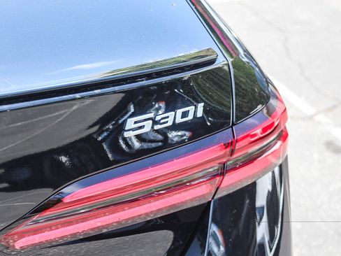 New 2027 BMW 530i RWD image 34