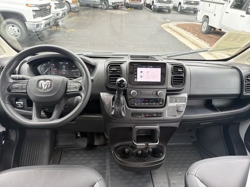 Used 2025 RAM ProMaster 2500 w/ Convenience Group FWD image 28