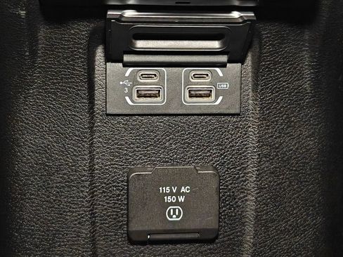 Used 2018 Jeep Wrangler Unlimited Rubicon AWD/4WD image 28