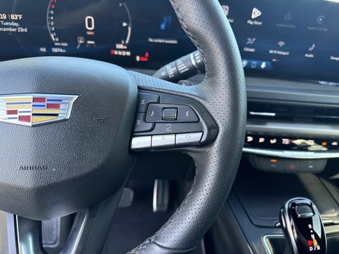 Used 2025 Cadillac XT4 Sport w/ LPO, Floor Liner Package image 31