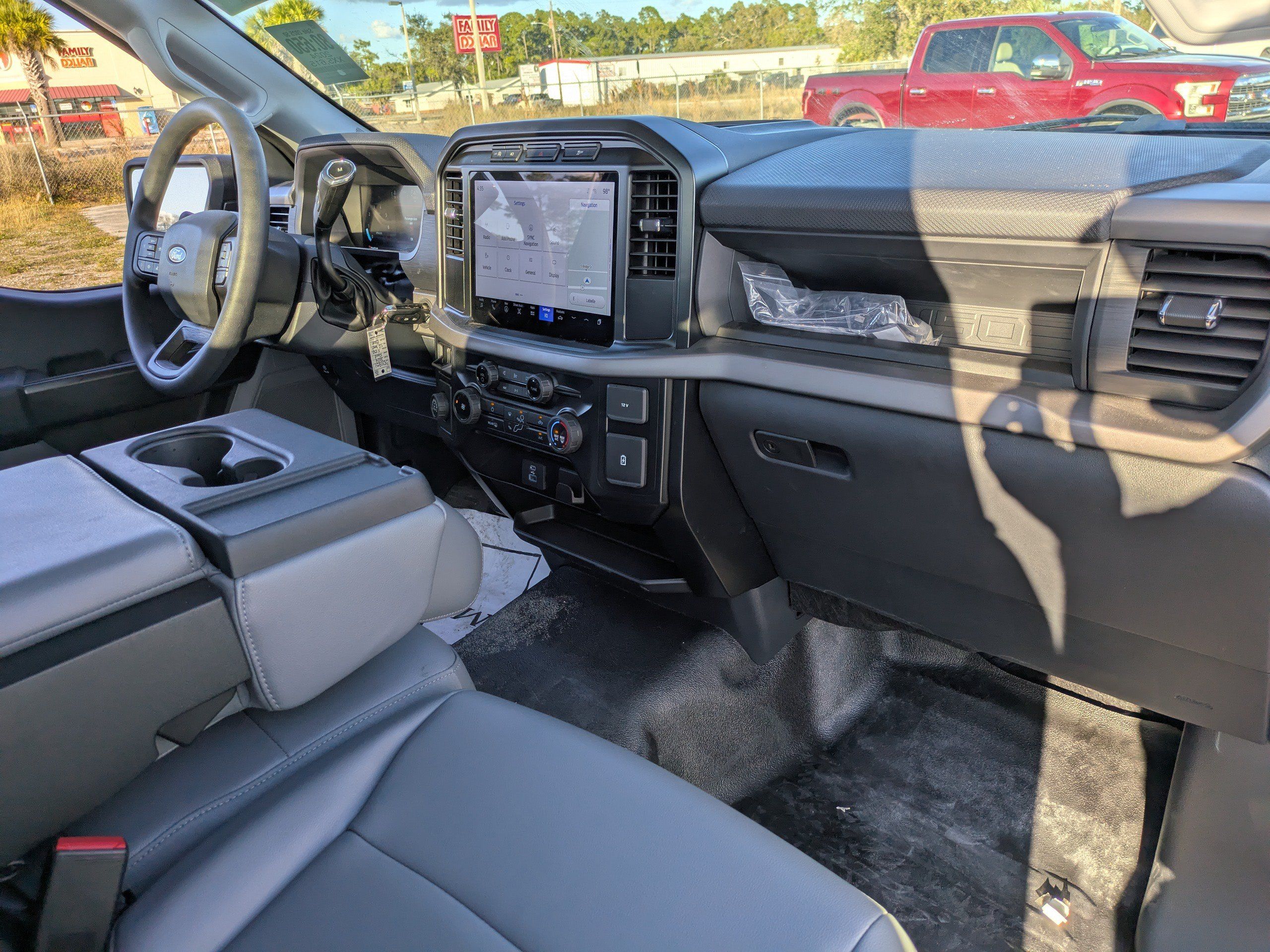 Used 2024 Ford F150 XL RWD image 15