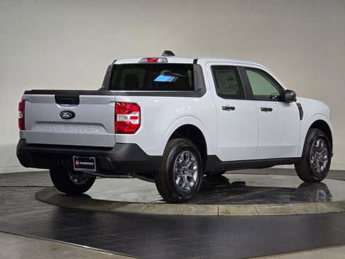 New 2025 Ford Maverick XLT image 6