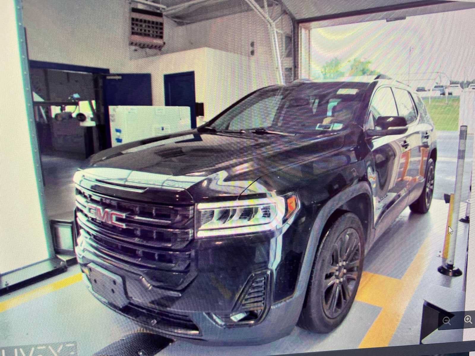 Used 2023 GMC Acadia SLT w/ Elevation Edition AWD/4WD image 2
