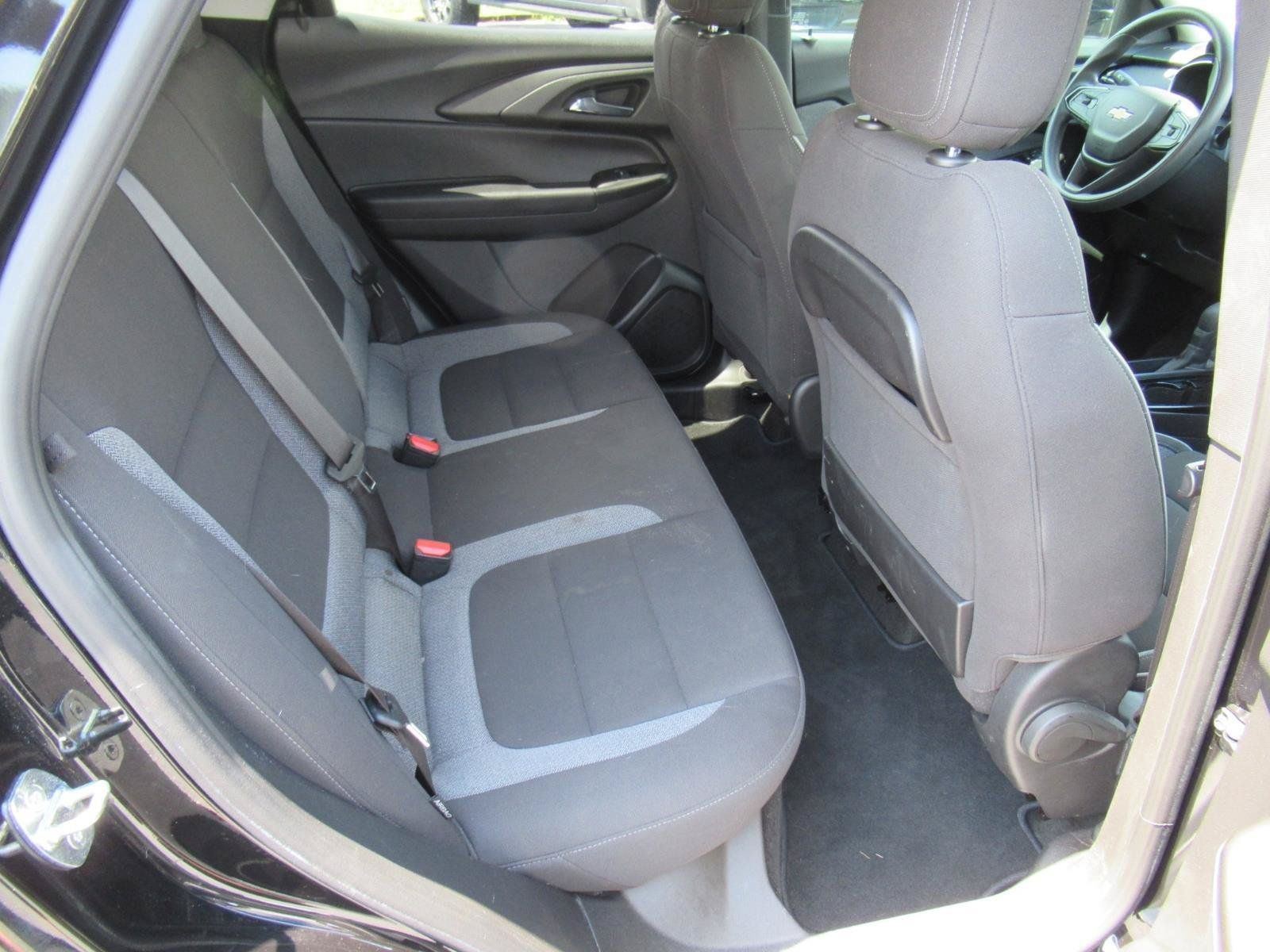 Used 2022 Chevrolet TrailBlazer LT FWD image 30