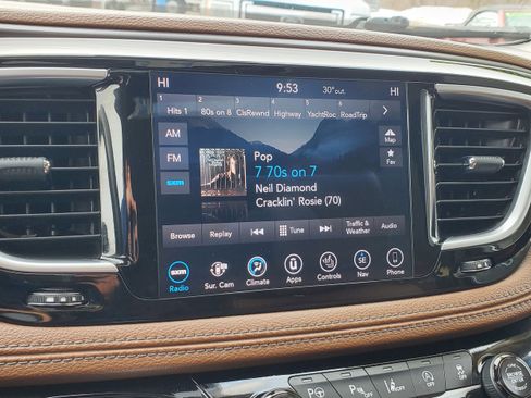 Used 2019 Chrysler Pacifica Limited w/ Tire & Wheel Group image 18