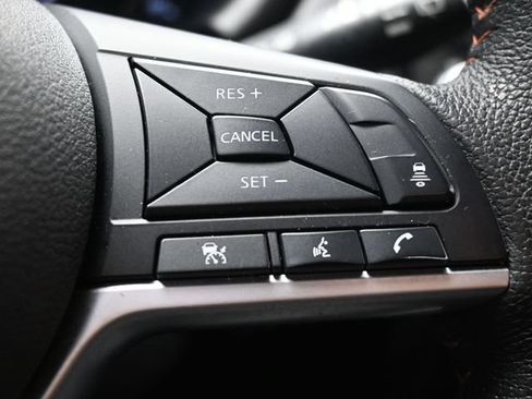 Used 2023 Nissan Kicks SR w/ Exterior Package FWD image 25
