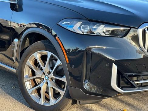 Certified 2024 BMW X5 xDrive40i w/ Premium Package image 9