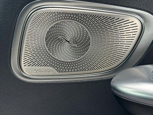 Used 2025 Mercedes-Benz GLC 300 4MATIC image 22