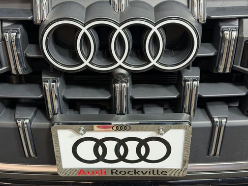 Certified 2025 Audi Q7 3.0T Prestige w/ Premium Plus Package AWD/4WD image 20