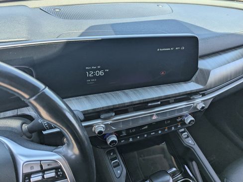 Used 2023 Kia Telluride EX FWD image 26