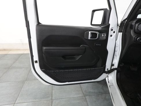 Used 2022 Jeep Gladiator Sport AWD/4WD image 25