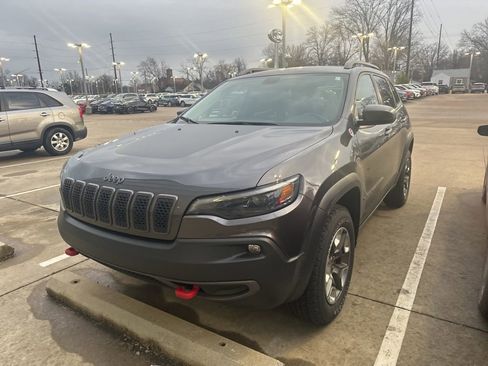 Used 2020 Jeep Cherokee Trailhawk w/ Comfort/Convenience Group image 2