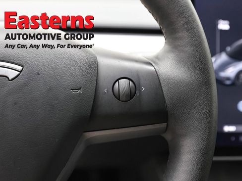 Used 2021 Tesla Model 3 Long Range image 16