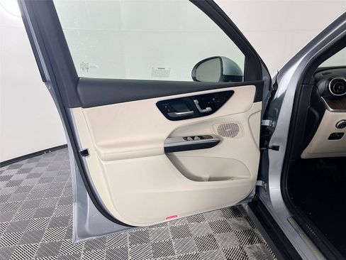 Certified 2025 Mercedes-Benz GLC 300 4MATIC image 14