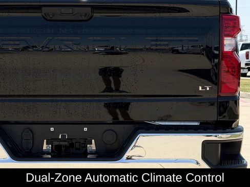 Used 2026 Chevrolet Silverado 1500 LT RWD image 9