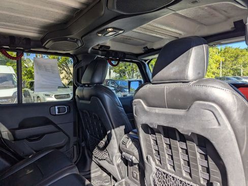 Used 2020 Jeep Gladiator Rubicon image 12