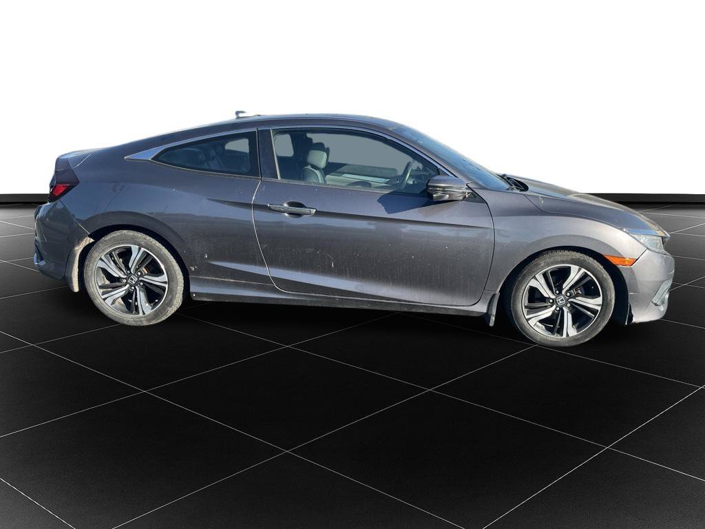 Used 2016 Honda Civic Touring image 6