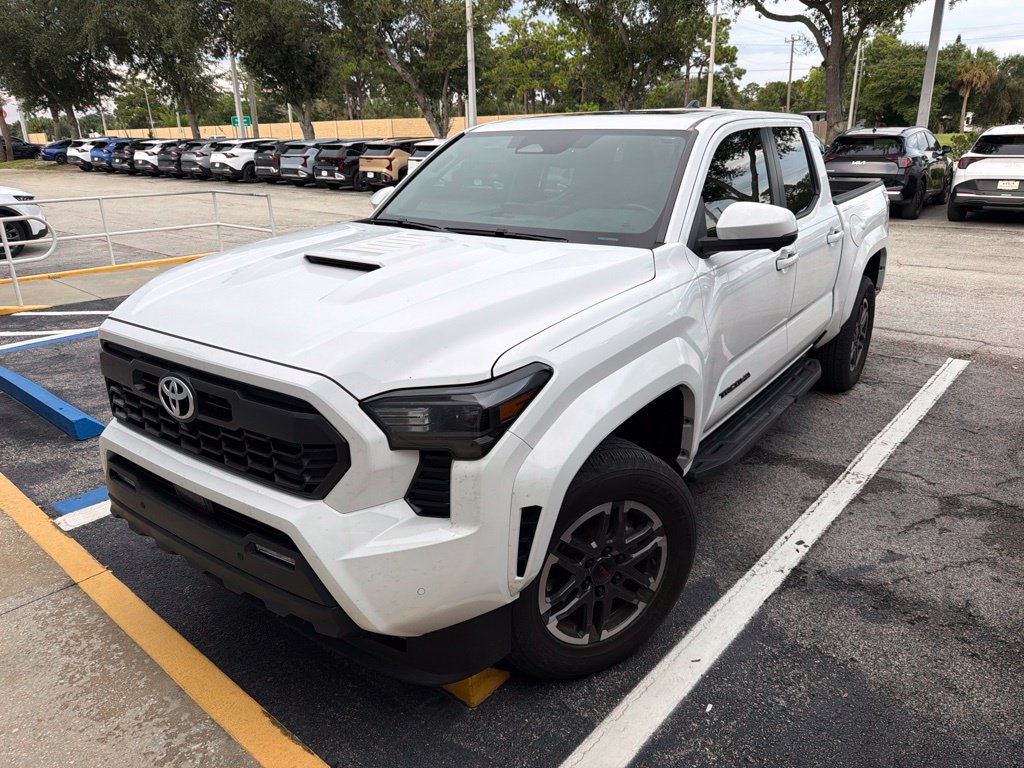 Certified 2024 Toyota Tacoma TRD Sport w/ TRD Sport Premium Package AWD/4WD image 22