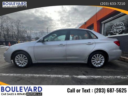 Used 2011 Subaru Impreza 2.5i Premium w/ PWR Moonroof Value Pkg image 7