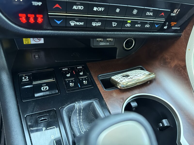 Used 2021 Lexus RX 350 AWD w/ Premium Package image 32