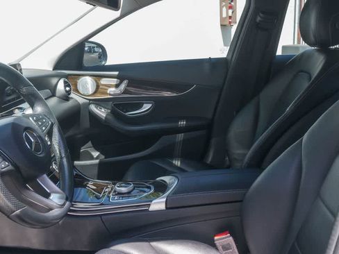 Used 2018 Mercedes-Benz C 300 Sedan image 17