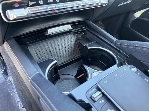 Used 2023 Mercedes-Benz GLS 450 4MATIC image 32