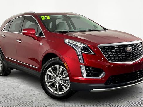 Certified 2023 Cadillac XT5 Premium Luxury image 3