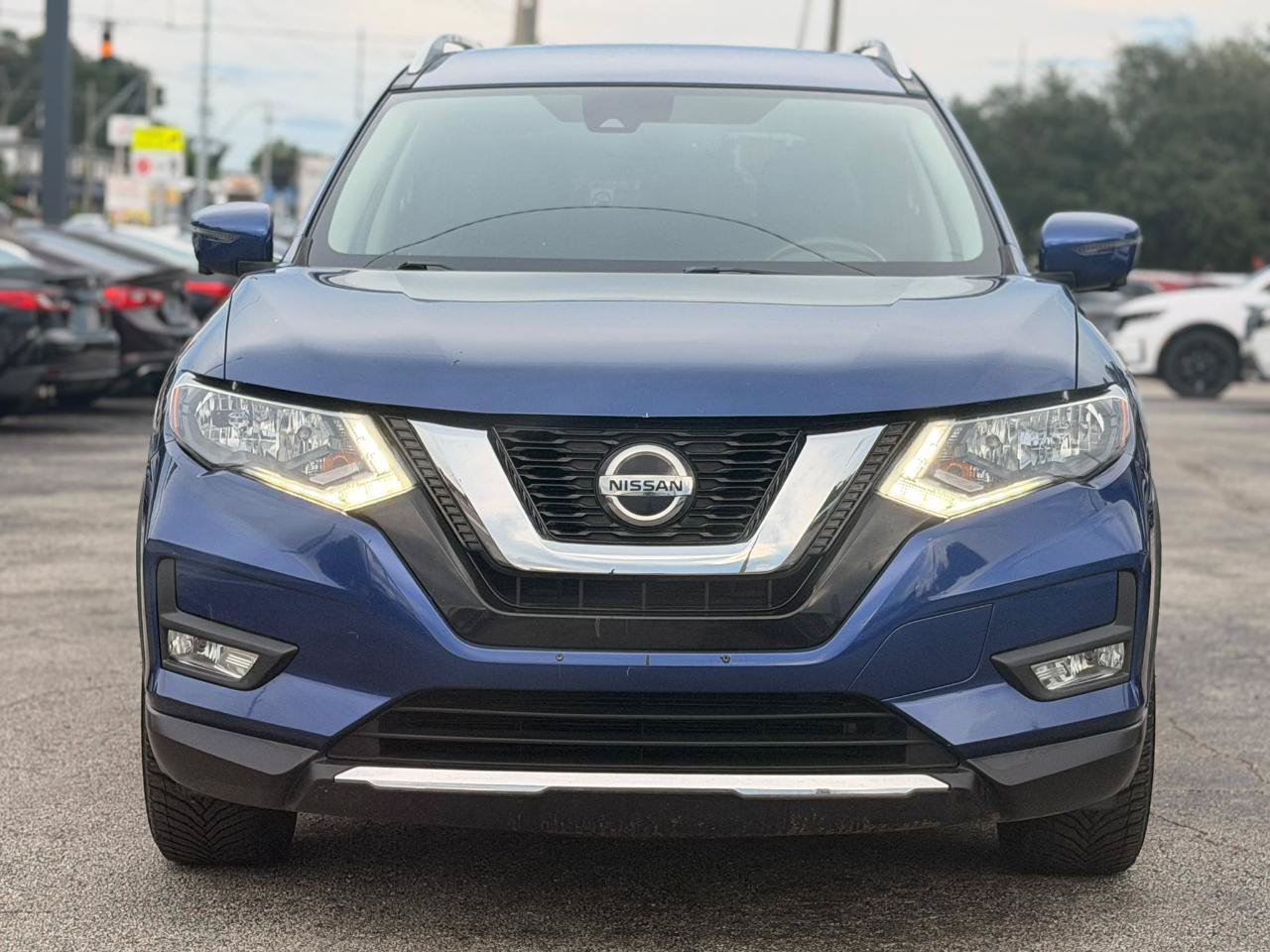 Used 2018 Nissan Rogue SL AWD/4WD image 3