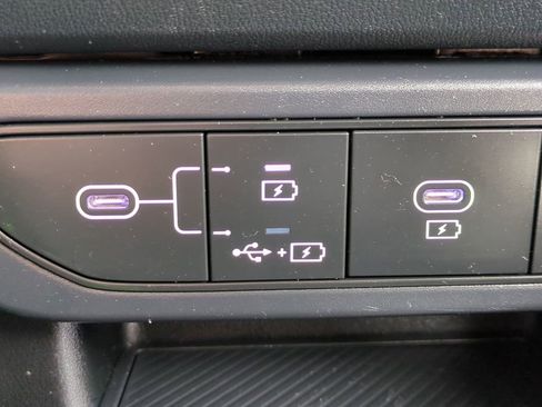 Used 2025 Kia K4 FWD image 20