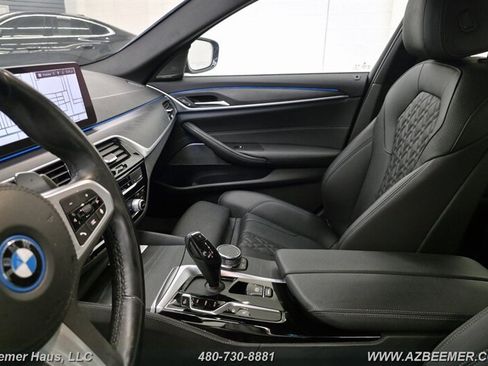 Used 2023 BMW 530e w/ M Sport Package RWD image 17