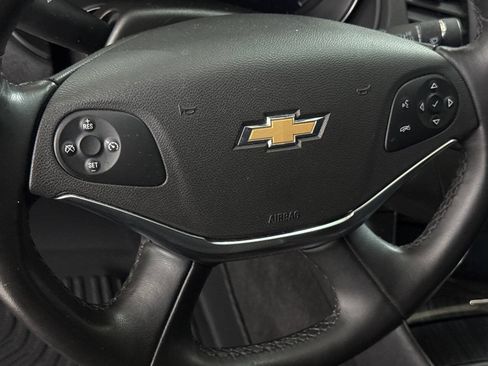 Used 2019 Chevrolet Impala Premier FWD image 42