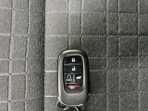 Used 2025 Honda HR-V Sport image 34