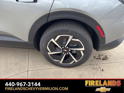 New 2026 Chevrolet Equinox EV LT image 51