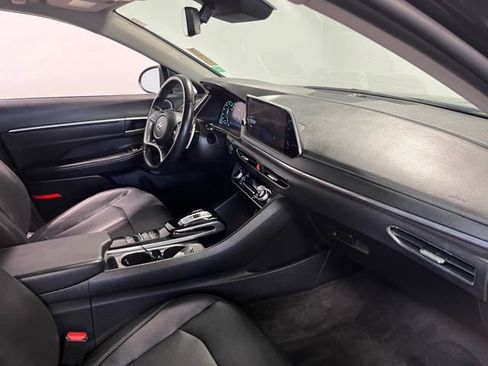 Used 2023 Hyundai Sonata Limited image 12