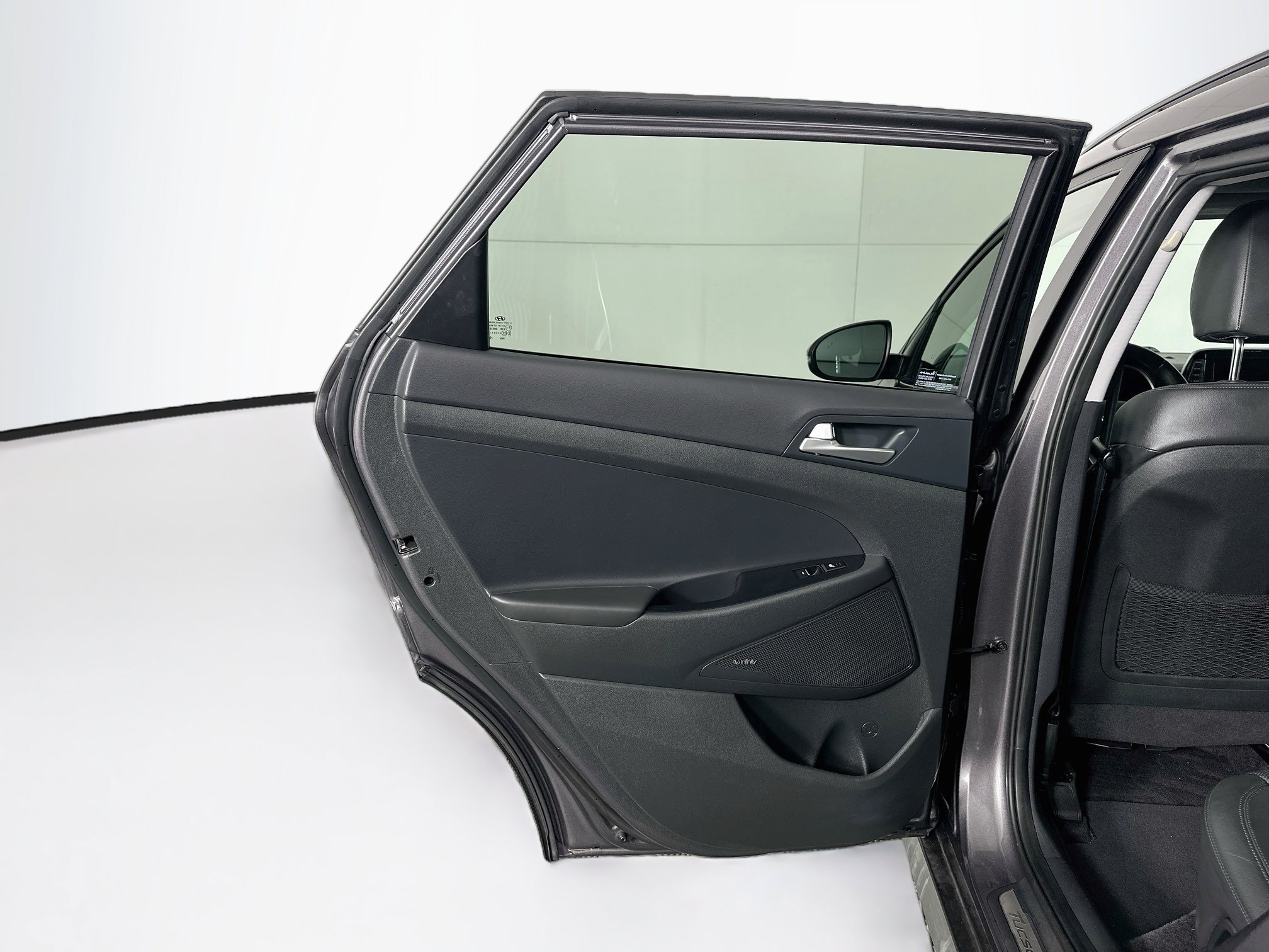 Used 2021 Hyundai Tucson Ultimate w/ Cargo Package FWD image 27